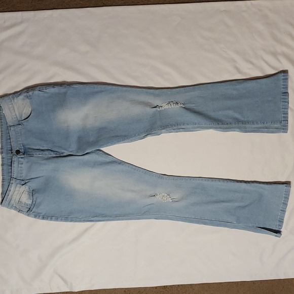 Jeans - Picture 2 of 5
